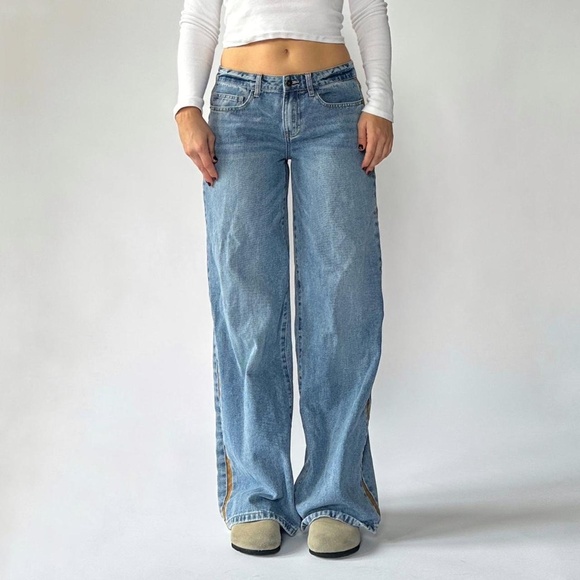 Low Rise Flare Jeans Edikted Stripe Size Medium - Picture 1 of 5